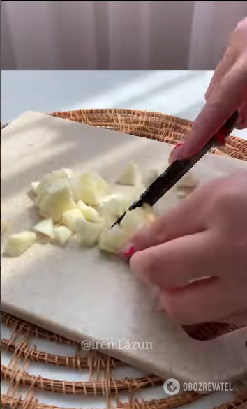 Airy apple clouds: how to make an unusual dough