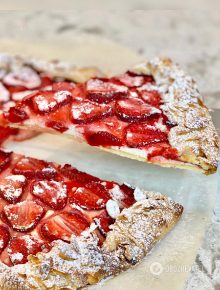 Strawberry galette with cottage cheese: a simple dish with incredible flavor