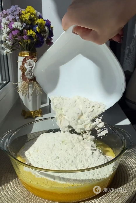 Ciasto miodowe, które nie wymaga wałkowania ciasta: najprostszy sposób na zrobienie deseru