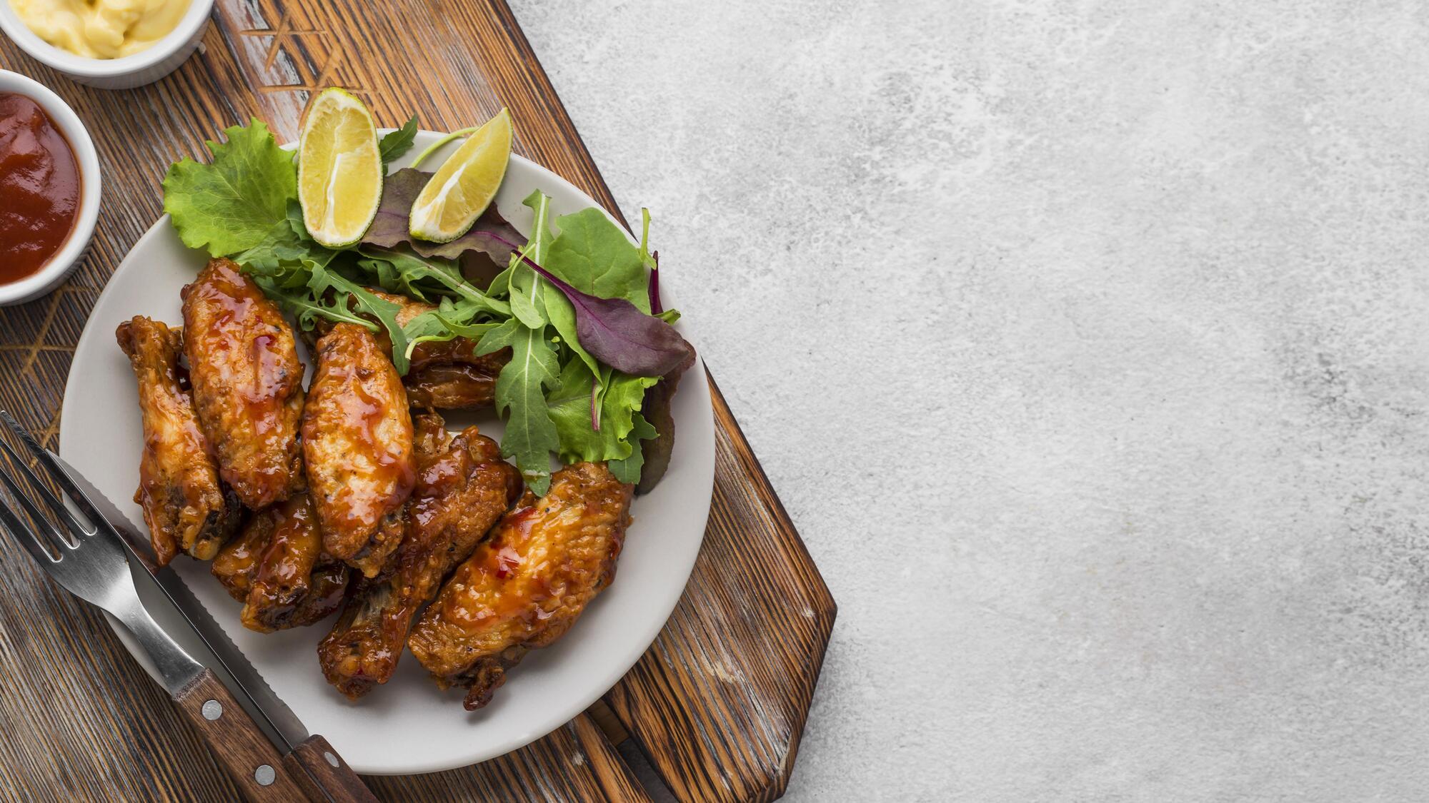 Grilled chicken wings: how to make a glossy glaze