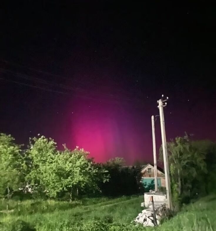 Na niebie nad Ukrainą zaobserwowano dziwne zjawisko optyczne: co to może być? Zdjęcie