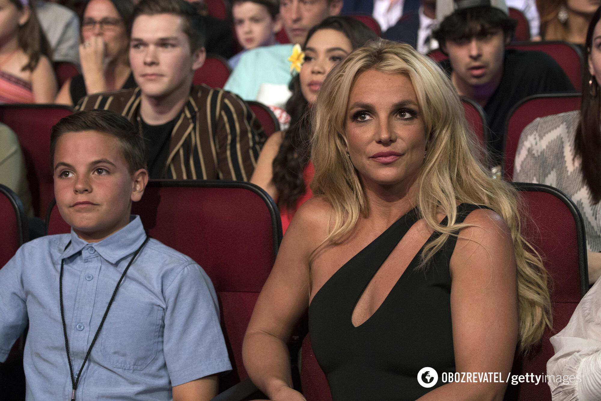 Była owinięta kocem i trzymała poduszkę: Britney Spears awanturuje się w luksusowym hotelu o chłopaka i mamę