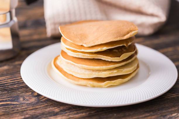 Low-calorie pancakes without milk, kefir and yogurt