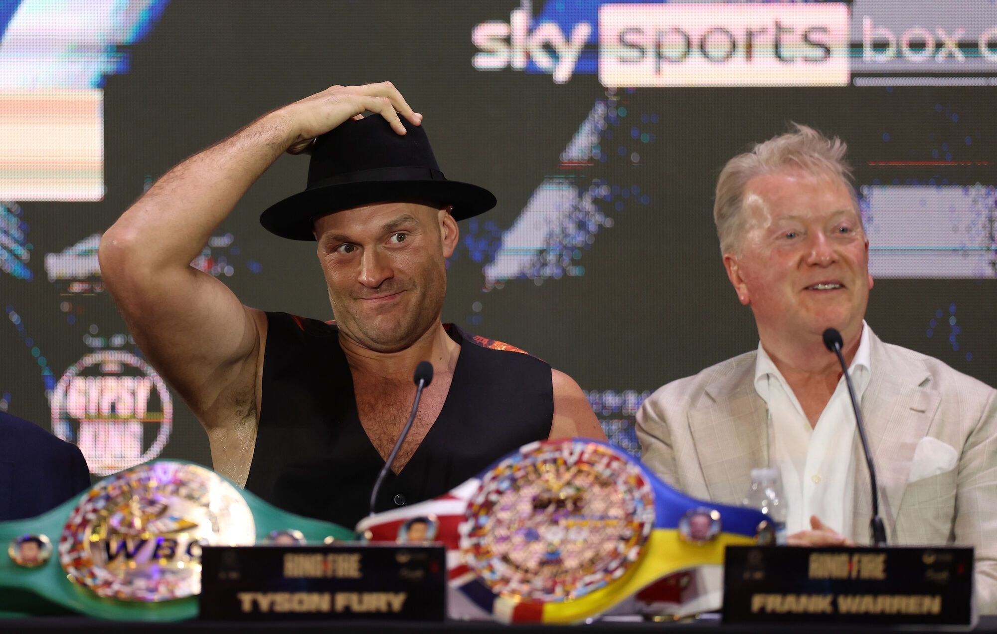 It happened before the knockdown. The turning point in the Usyk – Fury fight has become known