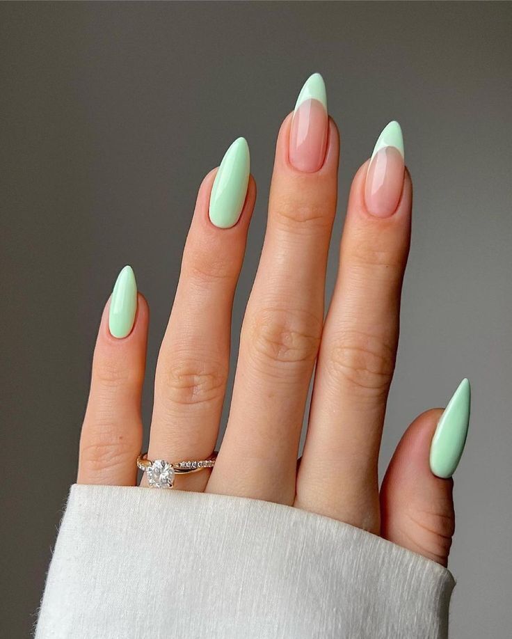 Be in trend! 8 colors for summer manicure that you should try now