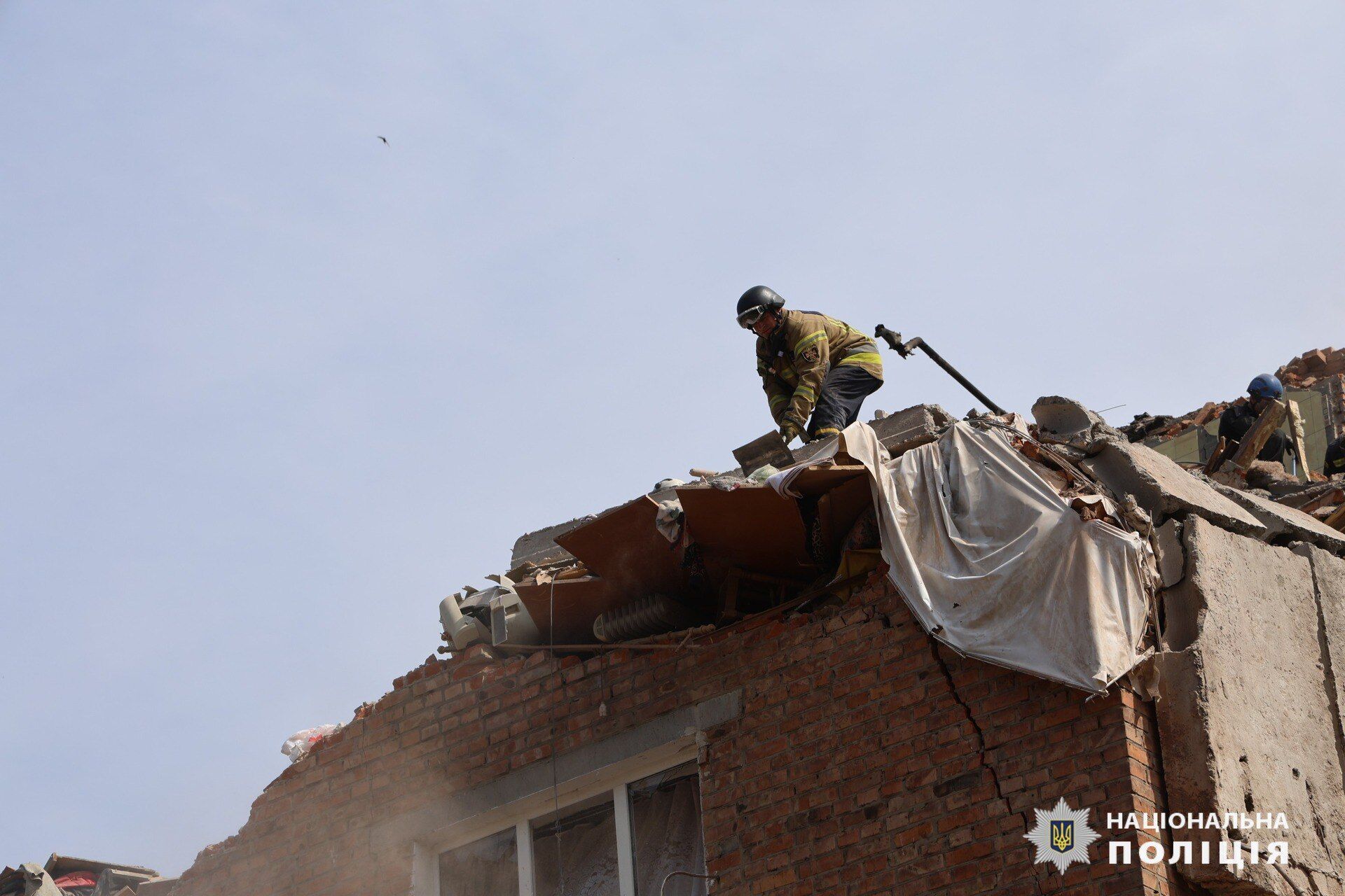 Russians shelled a residential area of Kharkiv: a high-rise building was hit, there are damages and casualties