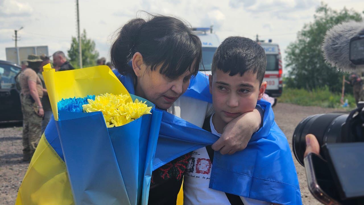 Another 75 people have been returned to Ukraine from Russian captivity, including the defenders of Mariupol. Photos and videos