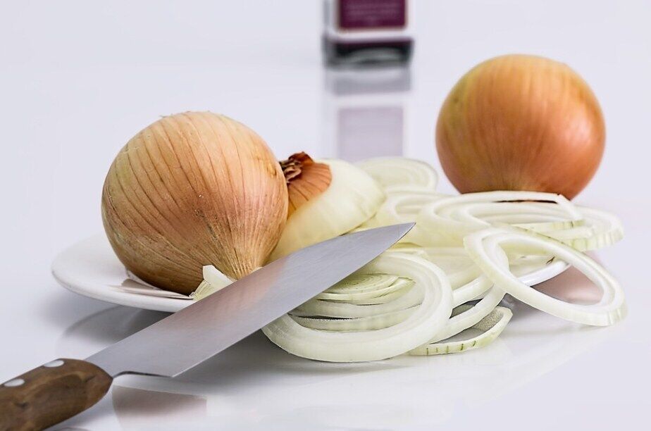 How to chop onions quickly and easily
