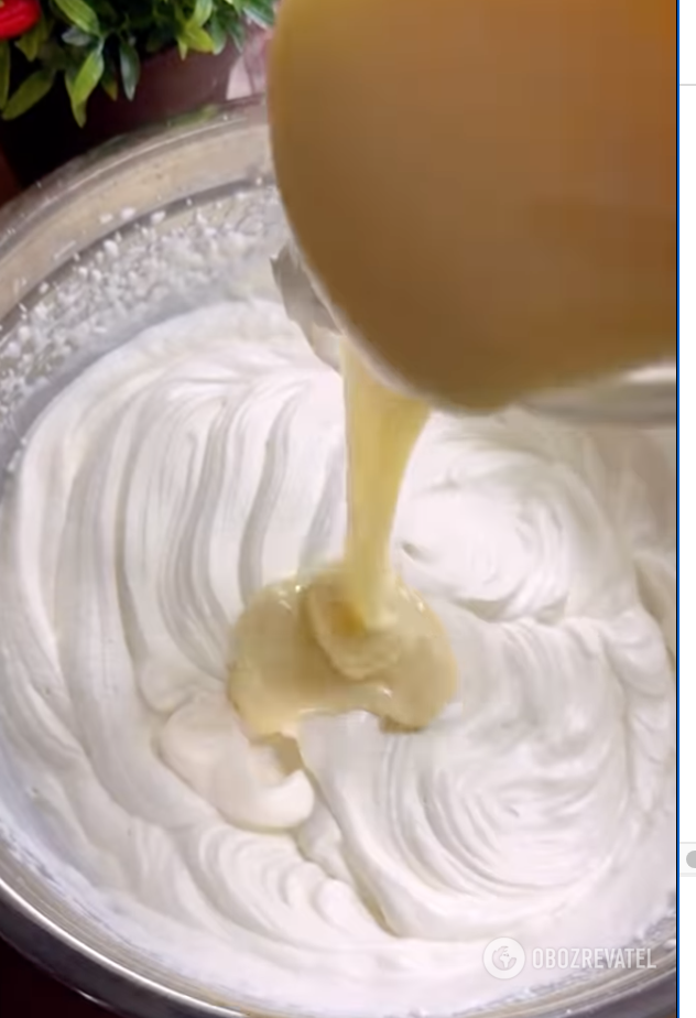 Cream with condensed milk
