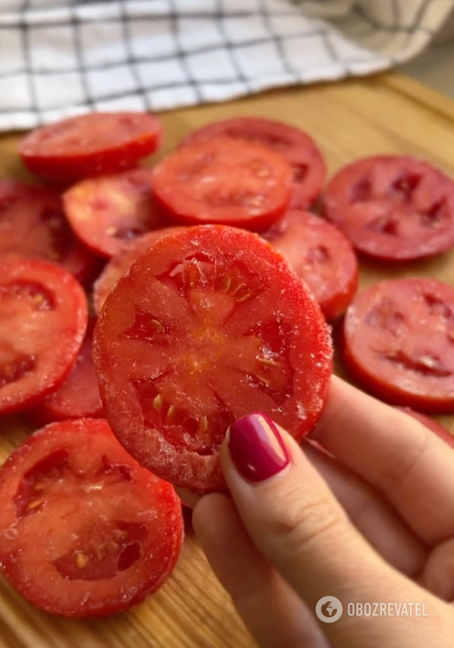 How to properly freeze tomatoes