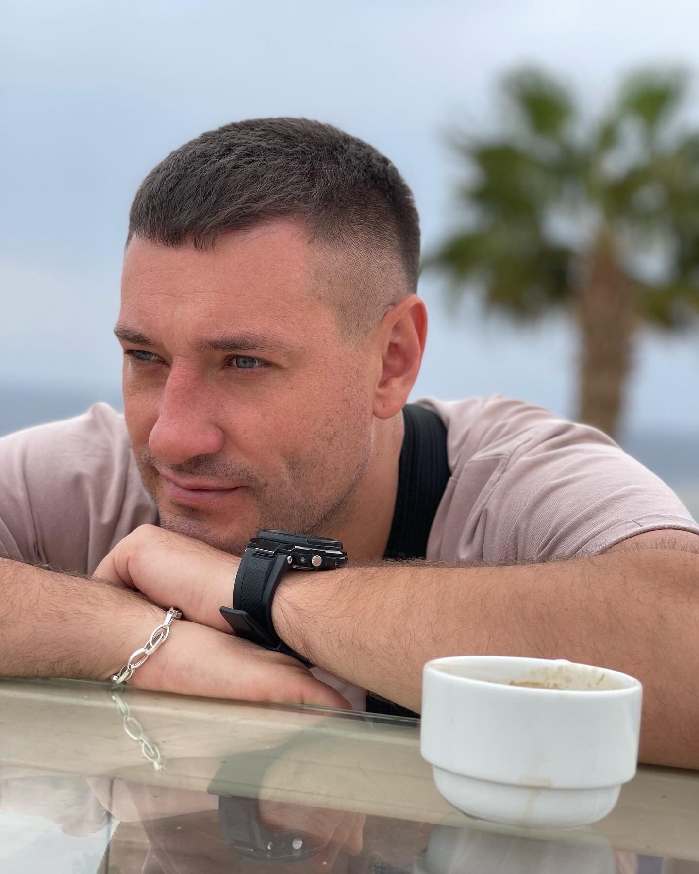 From a waiter at Puzata Khata and a security guard at Poplavskyi's to a lookalike of Oleh Vynnyk: Andriy Kravchenko reveals his path to stardom