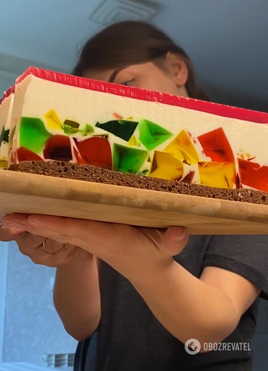 So much tastier: how to make the popular dessert broken glass with sponge cake