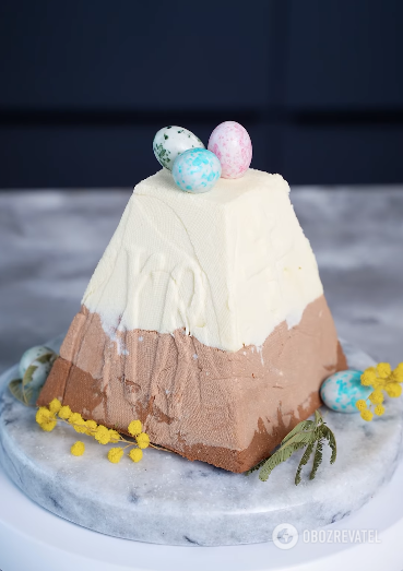 Three Chocolates cottage cheese Easter cake: delicious and cooked without an oven