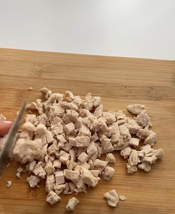 How to cook delicious okroshka with sour cream and ayran: better than kvass or kefir