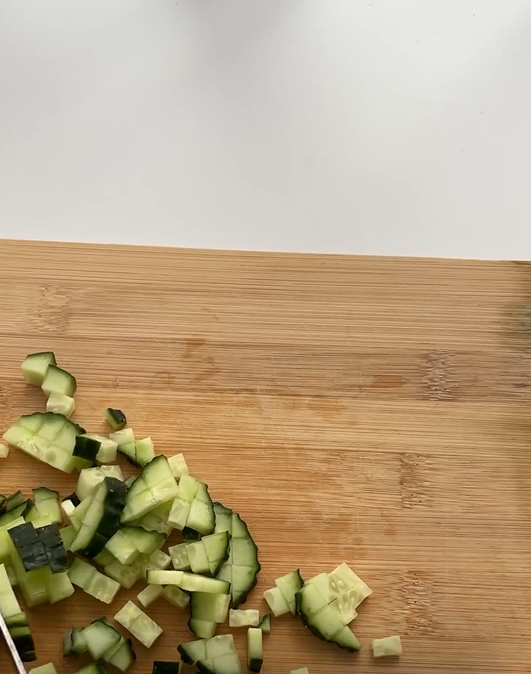 How to cook delicious okroshka with sour cream and ayran: better than kvass or kefir