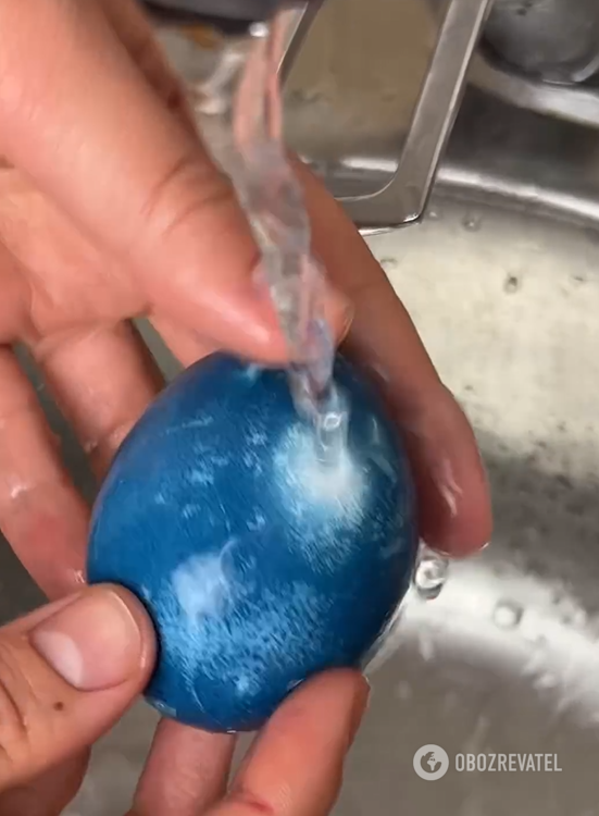 Without any chemicals: how to dye eggs for Easter with blue cabbage