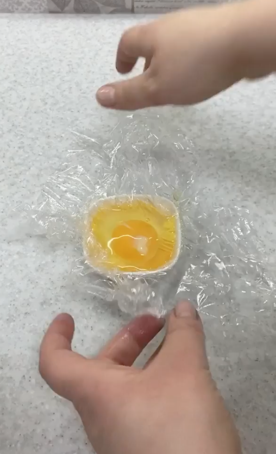 Egg in cling film