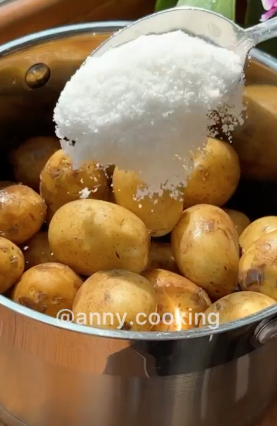 Salt for potatoes