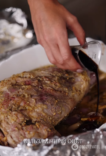 Baked leg of lamb: how to cook a delicious dish for Easter