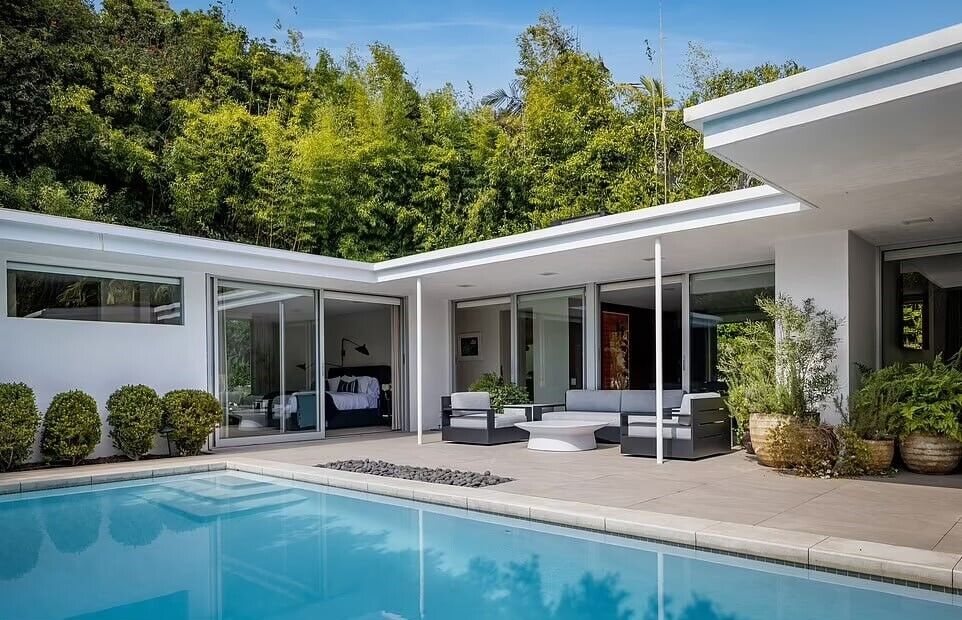 Luksusowy dom Matthew Perry'ego, który aktor kupił 4 miesiące przed śmiercią, jest ponownie wystawiony na sprzedaż. Zdjęcie