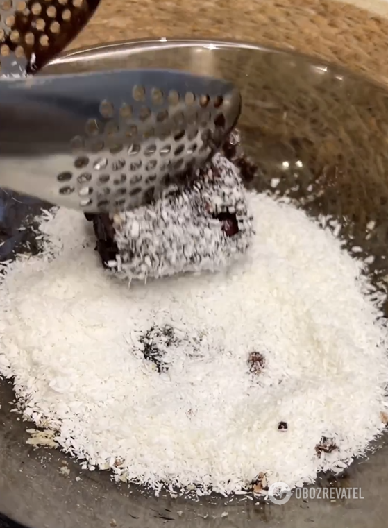 Sponge cake sweet hedgehogs in coconut flakes: a dessert from childhood