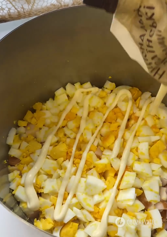 Spectacular High Chicken salad for a festive table: tastier than the famous Caesar salad