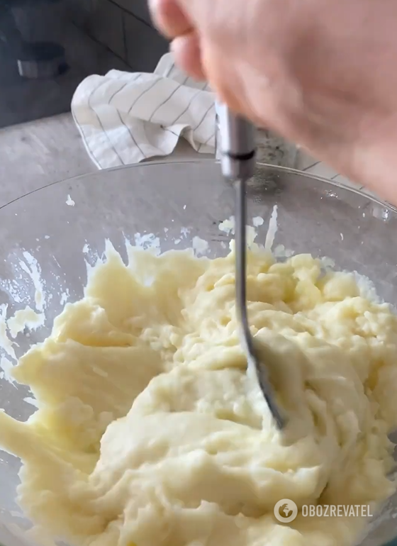 Crispy mashed potatoes in the oven: how to cook a familiar dish in a new way