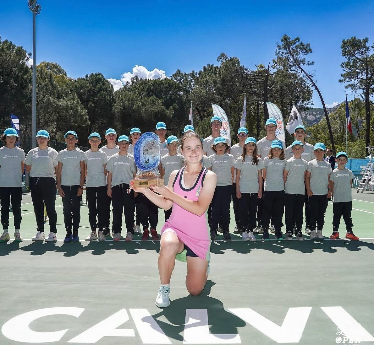 The Ukrainian tennis player took out four Russian women and won a tournament in Georgia. Video