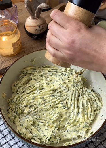 Homemade herb butter: perfect for spring sandwiches
