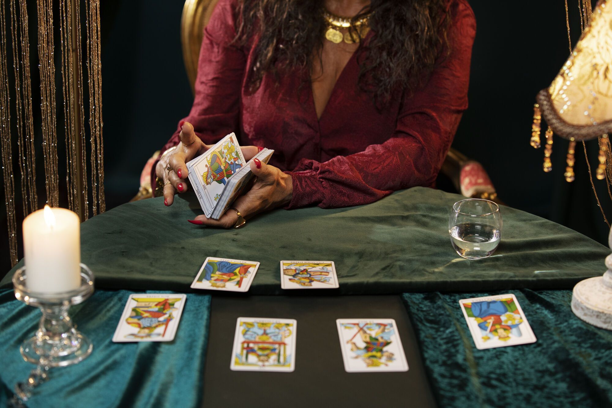 The week will be very busy: what the tarot cards promise each sign
