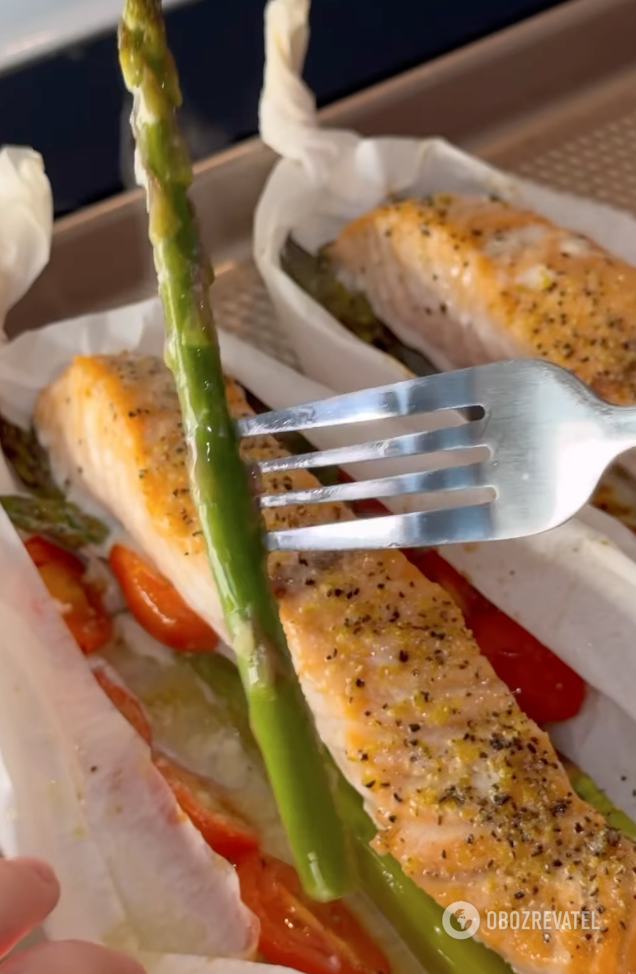 How to cook asparagus with fish deliciously