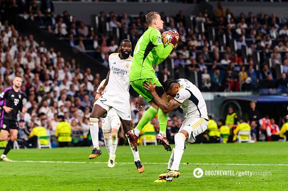 A video of what the crowd in Madrid did to the goalkeeper of the Ukrainian national team after the Champions League match has emerged