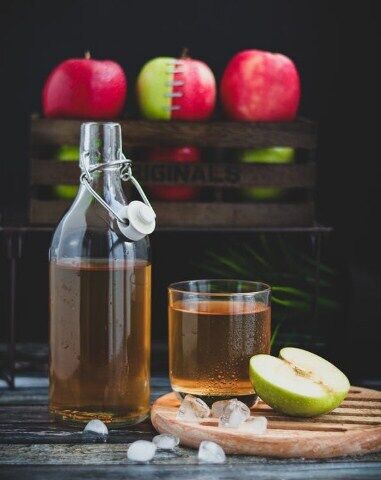 Why add apple cider vinegar to broth