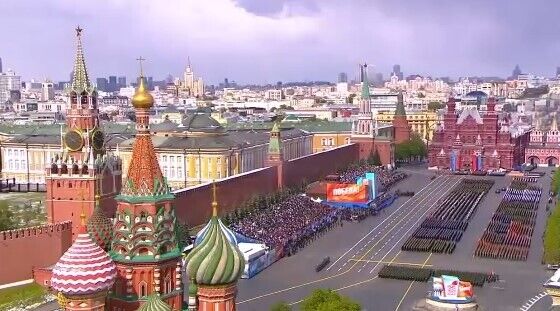 A coven was organized in Russia on the occasion of May 9: who came to Putin's parade. Photos and videos