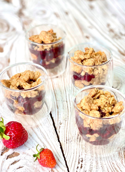 Berry crumble: how to make the perfect summer dessert
