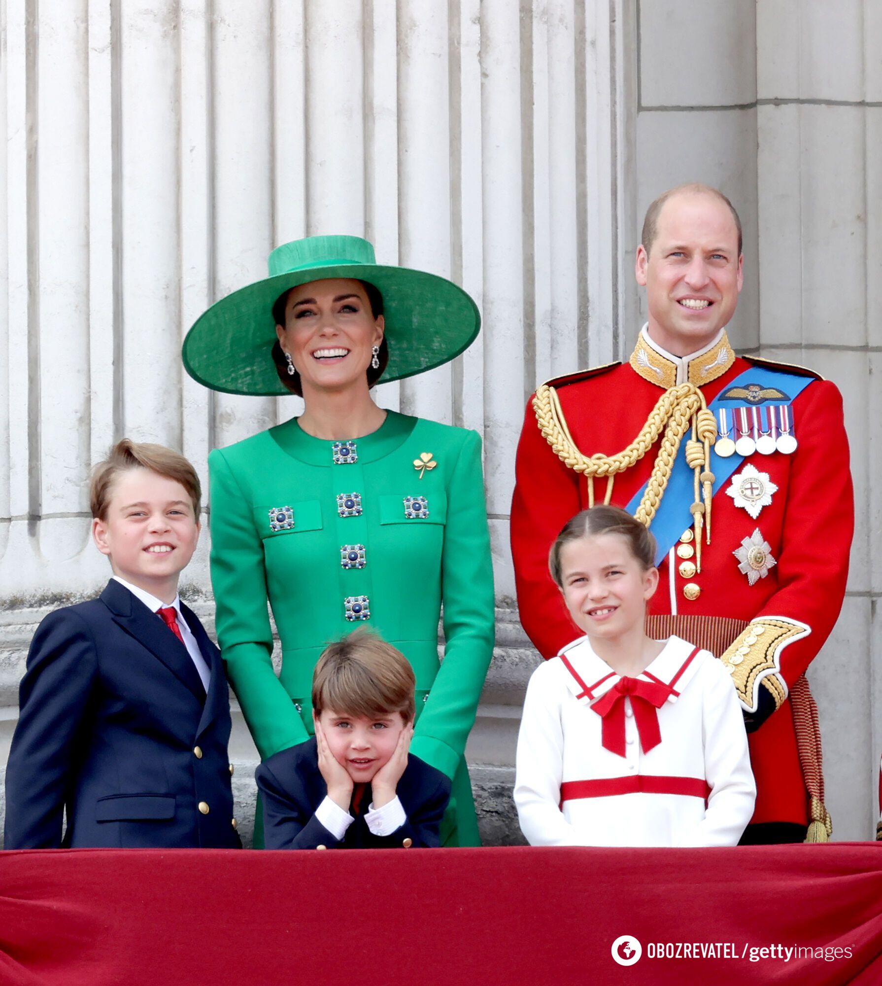 At the rehearsal of the Trooping the Color parade, ''Kate Middleton'' was spotted, but there is a nuance. Photo