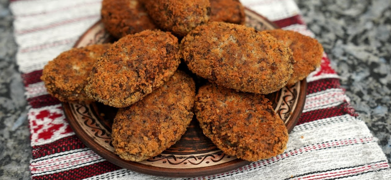 Lean mushroom cutlets without eggs, bread and flour