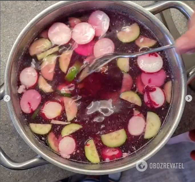 How to cook cold borscht with meat: the perfect dish in the summer heat