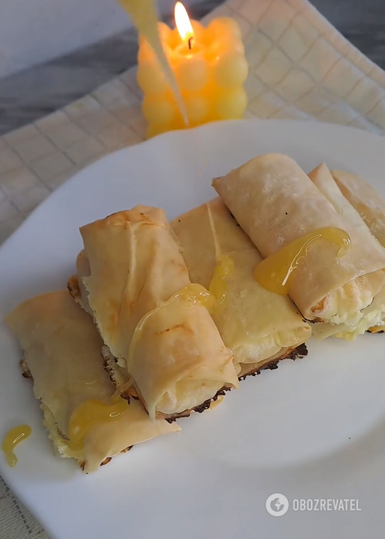 What to serve with wine: a variant of an elementary filo dough appetizer