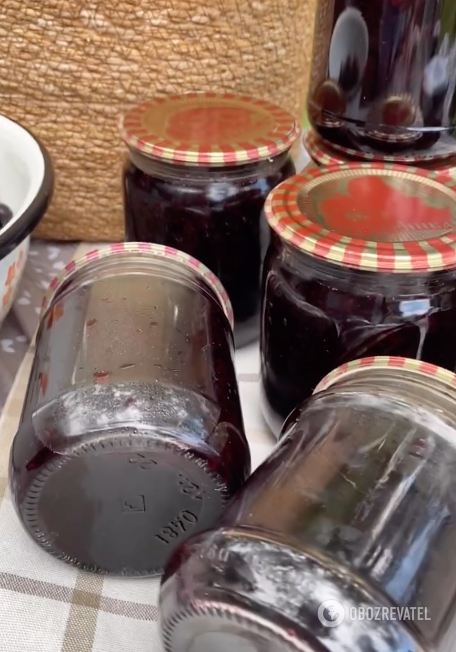 Delicious homemade currant jam