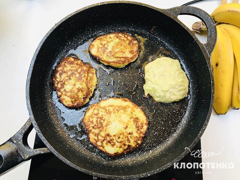 Cooking fritters