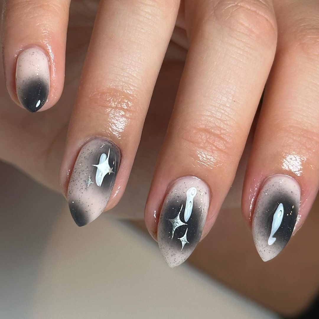 Black aura nails unexpectedly became a trend in 2024: who will suit this manicure