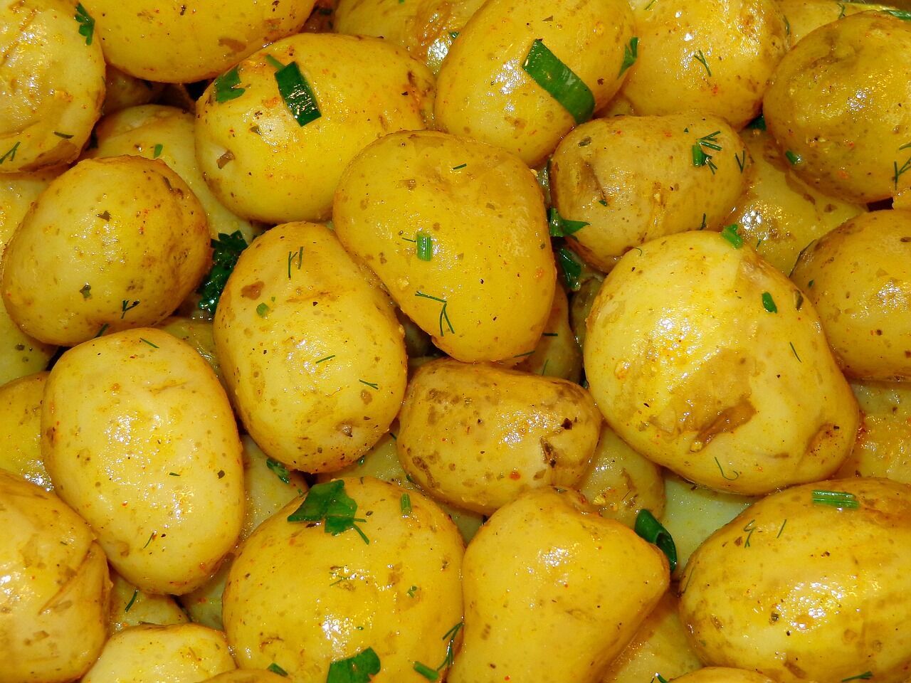 The biggest mistakes in eating and cooking young potatoes: never do this