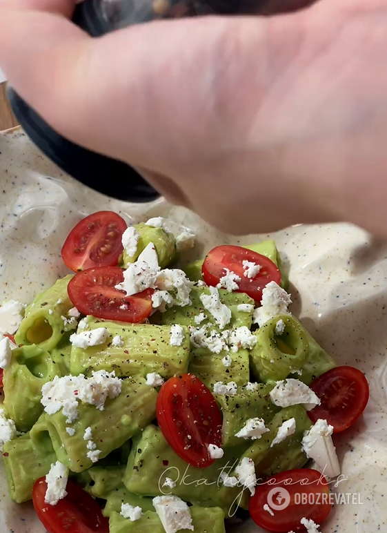 How to make delicious pasta for dinner: you do not even need meat