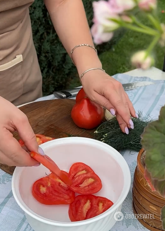 Spicy pickled vegetable appetizer: perfect for barbecue