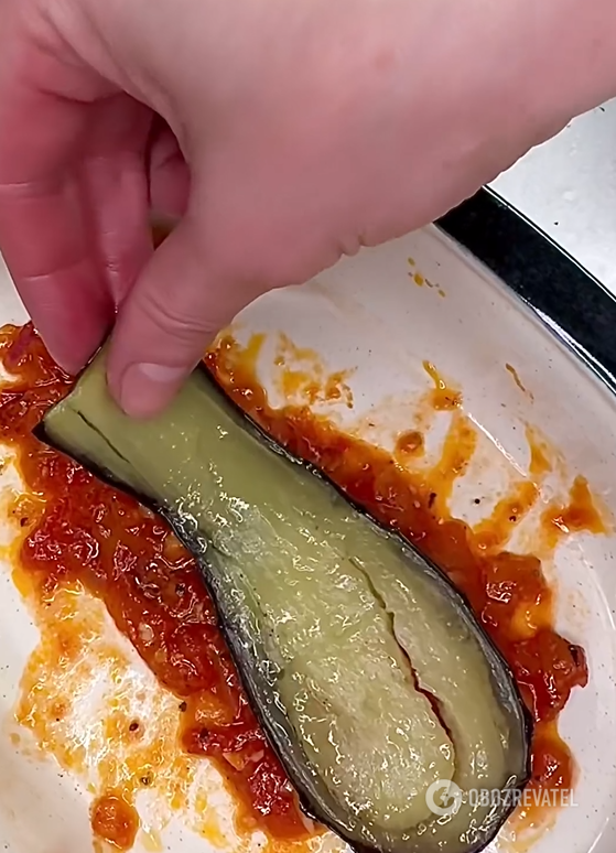 Spicy eggplant parmigiana for a hearty lunch: how to cook a delicious dish