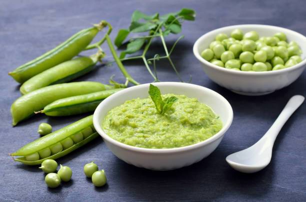 Healthy puree from young peas