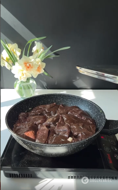 How to cook liver to make it flavorful and soft: one ingredient to add