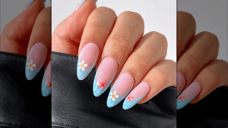 Manicure for the beach. 5 trendy designs that you will want to repeat