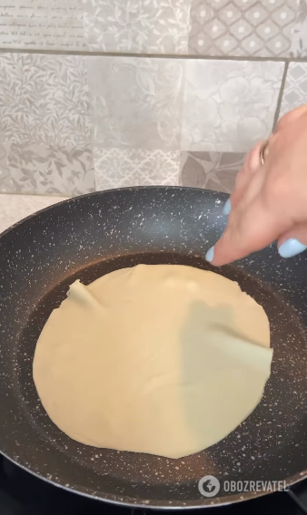 Quick pita bread in a frying pan: you need only 4 ingredients